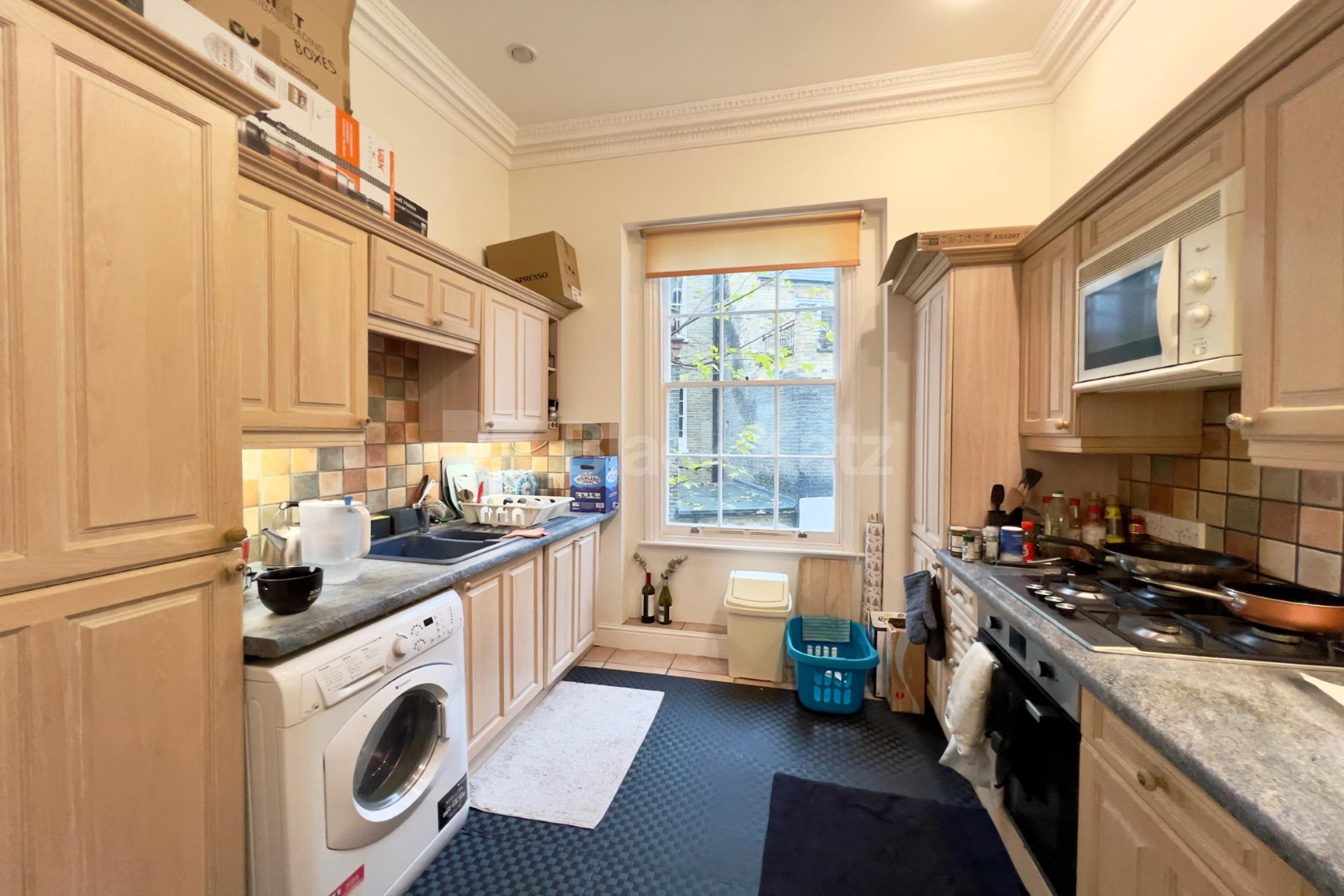 Unique, spacious one bedroom flat in the heart of Pimlico Tachbrook Street, Pimlico SW1V